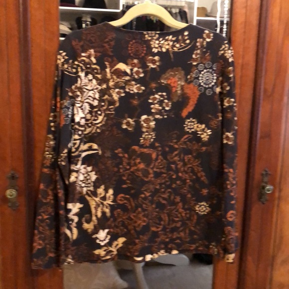 Additions by Chico’s scoop next top - Picture 3 of 3